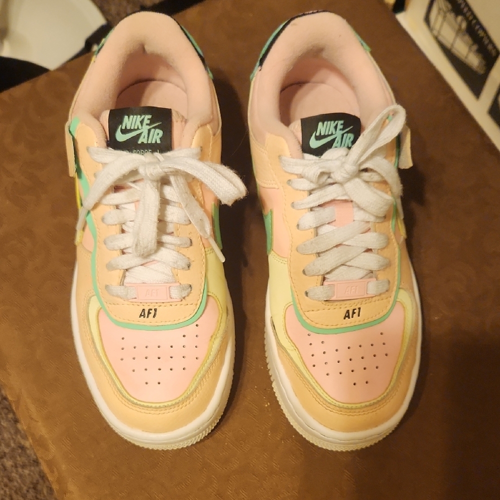 Nike Air Forces Low Pastel Sneakers - Picture 2 of 7